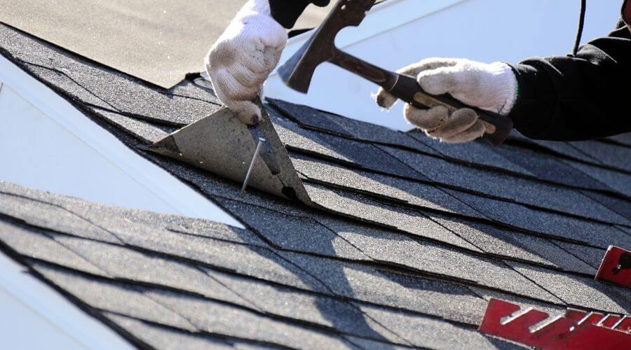Professional gutter cleaning in Webb, MS